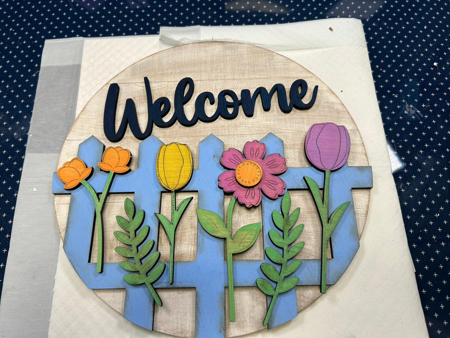 Wall or door hanger with picket fence and flowers with "Welcome"