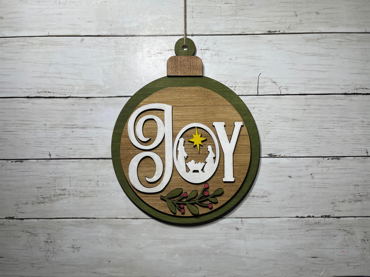 Festive ornament-shaped wall hanger "JOY"