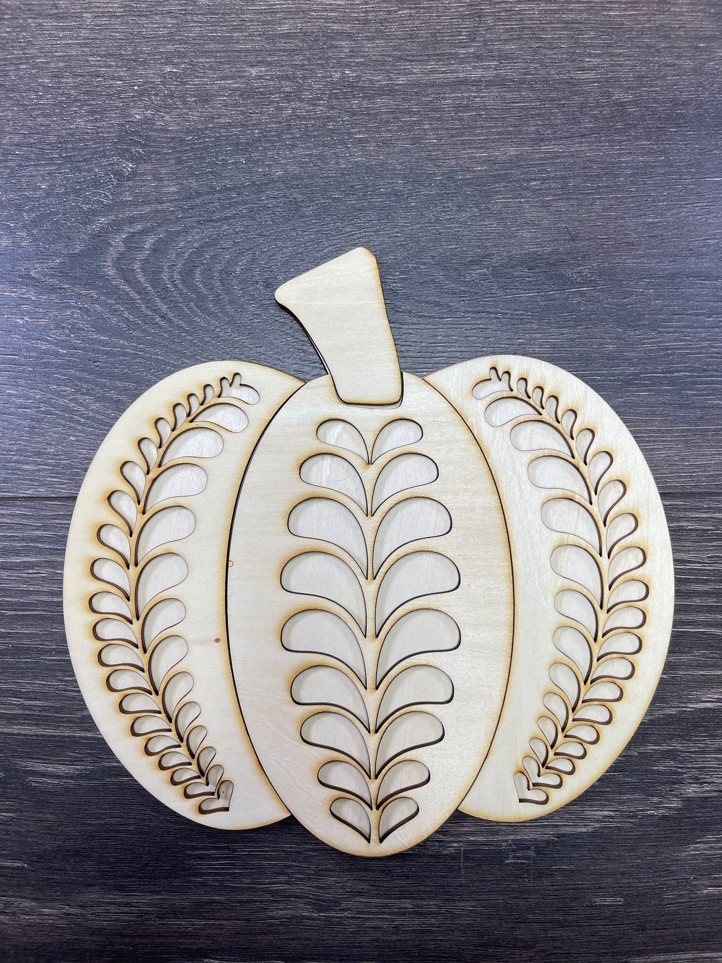 Filigree Pumpkin Door/wall Hanger (unfinished)